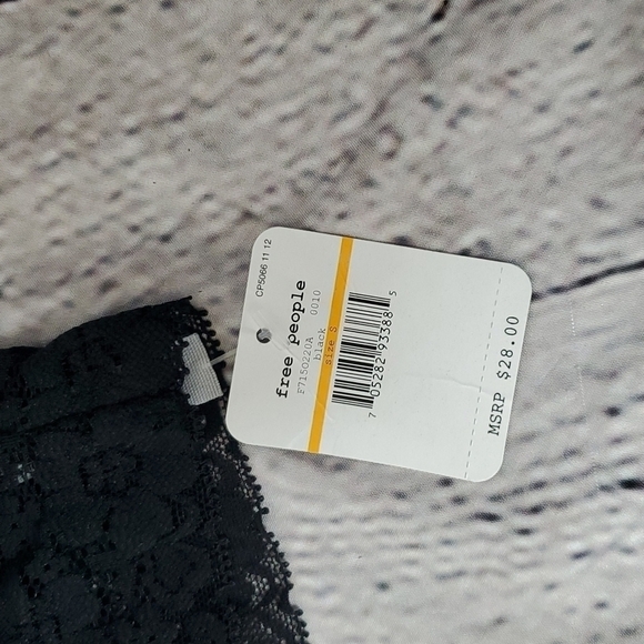 Intimately Free People Black Lace Bandeau Bralette NWT Size Small - Picture 3 of 7